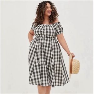 Midi Dress - Seersucker Gingham Grey & White